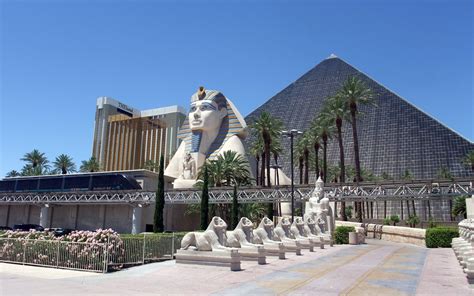 Luxor hote The Venetian Resort Hotel Casino is a five-diamond luxury hotel and casino resort located on the Las Vegas Strip in Paradise, Nevada, United States, on the site of the old Sands Hotel
